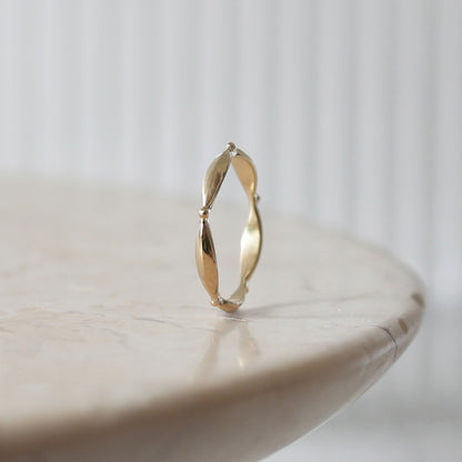 Laurel Leaf Ring - 9ct/18ct Gold