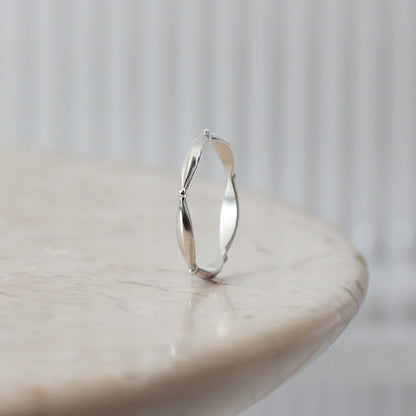 Laurel Leaf Ring - Silver