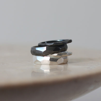 Geometric Faceted Ring 2mm - Silver/Oxidised