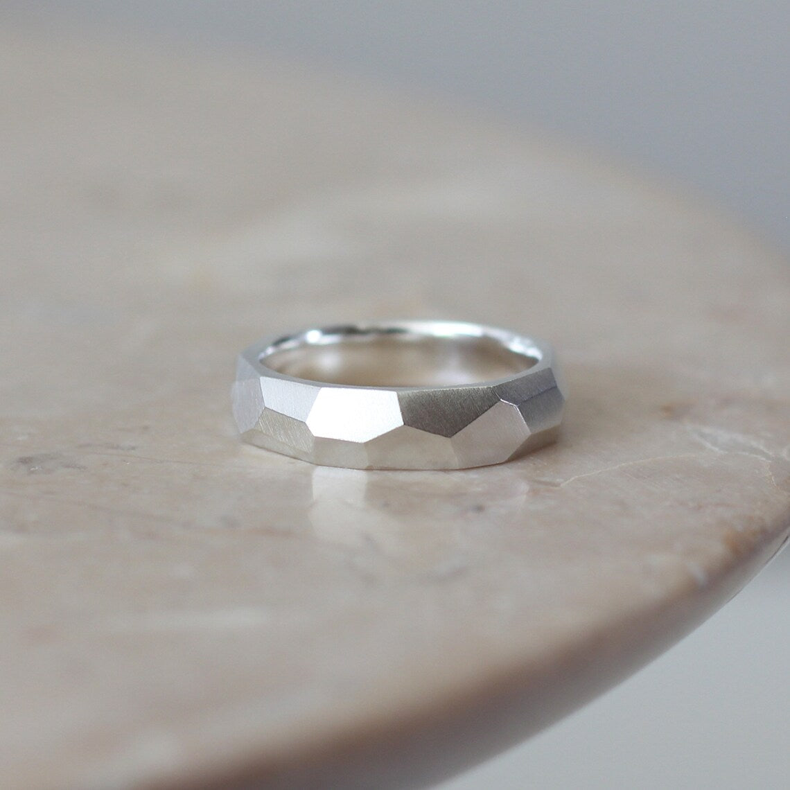 Geometric Faceted Ring 5mm - Silver/Oxidised